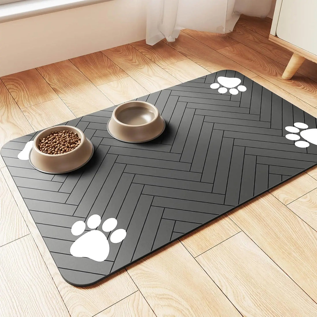 Absorbent Pet Feeding Mat with Waterproof Rubber Backing – Quick-Dry Placemat for Food and Water Bowls for Dogs and Cats