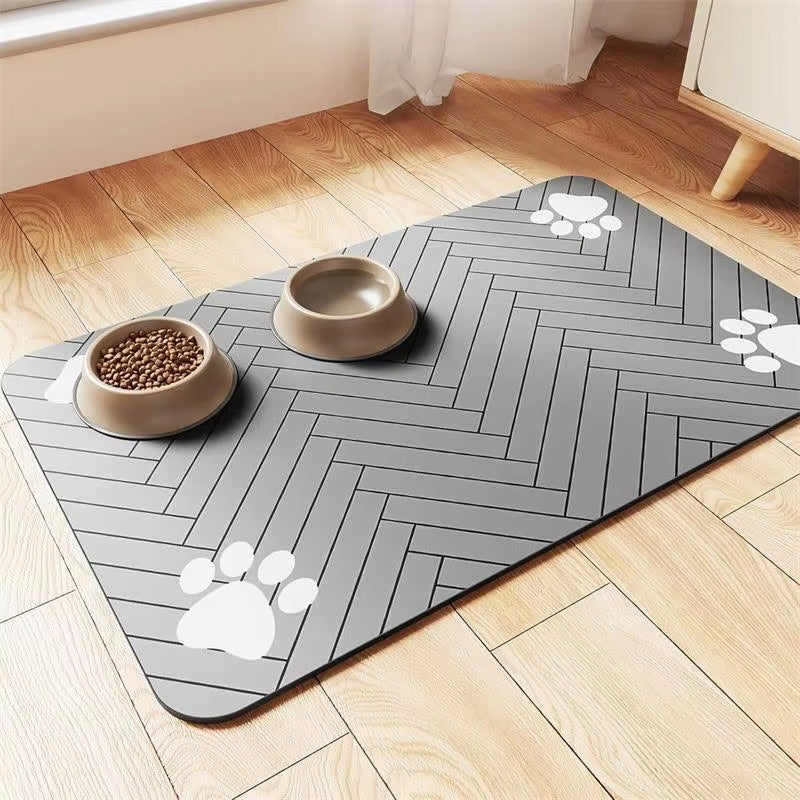 Diatomaceous Absorbent Pet Placemat with Waterproof Quick-Dry Rubber Backing and Non-Slip Design for Food and Water Bowls